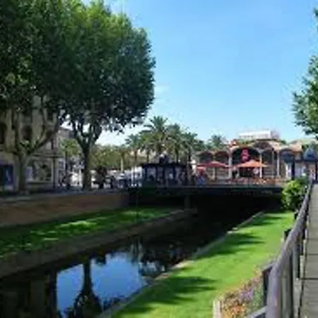 Holiday Home Rue De Les Coscolledes בית נופש